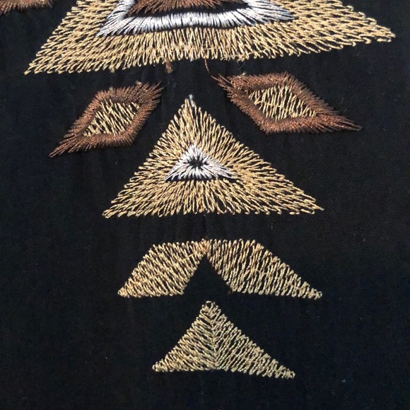 Gold pattern blouse - Picture 5 of 5